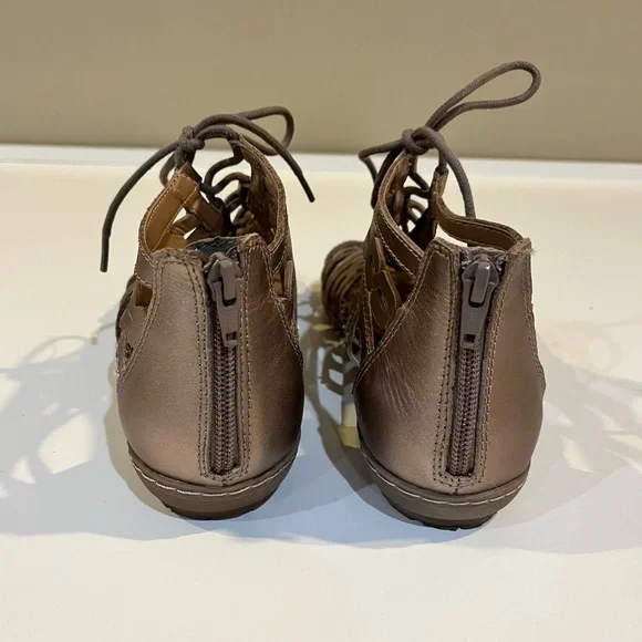 Earth Lace up Gladiator Sandals - Picture 4 of 9